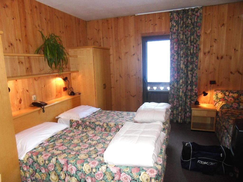 Hotel Santa Caterina Santa Caterina di Valfurva Extérieur photo
